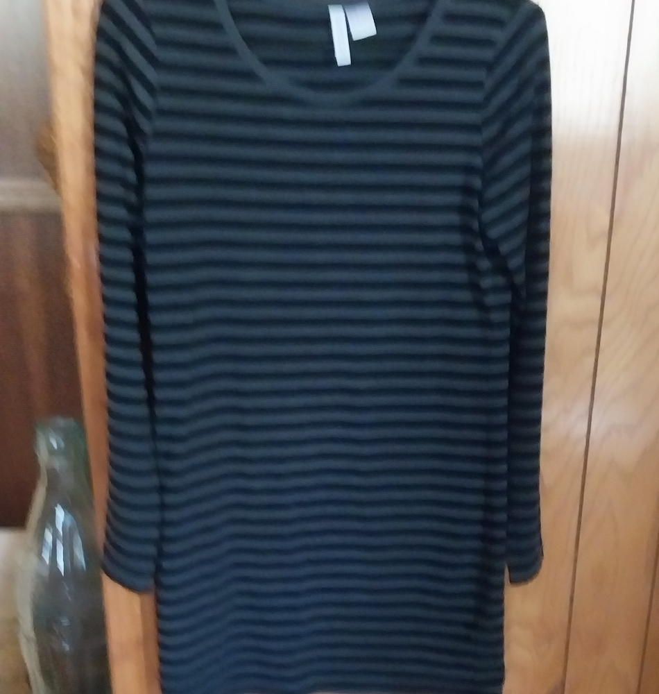 Long top - Picture 2 of 2